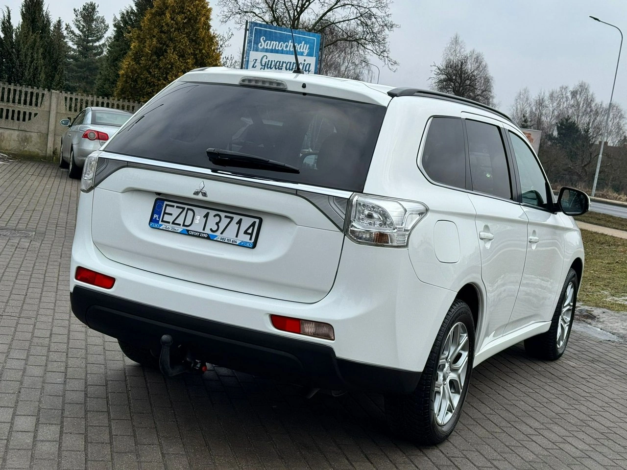 Mitsubishi Outlander - Zdjęcie 7