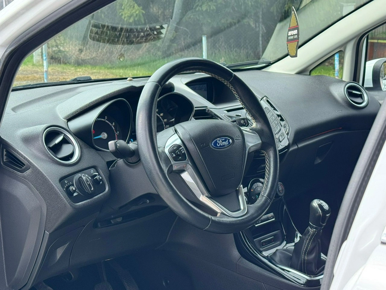 Ford Fiesta - Zdjęcie 17