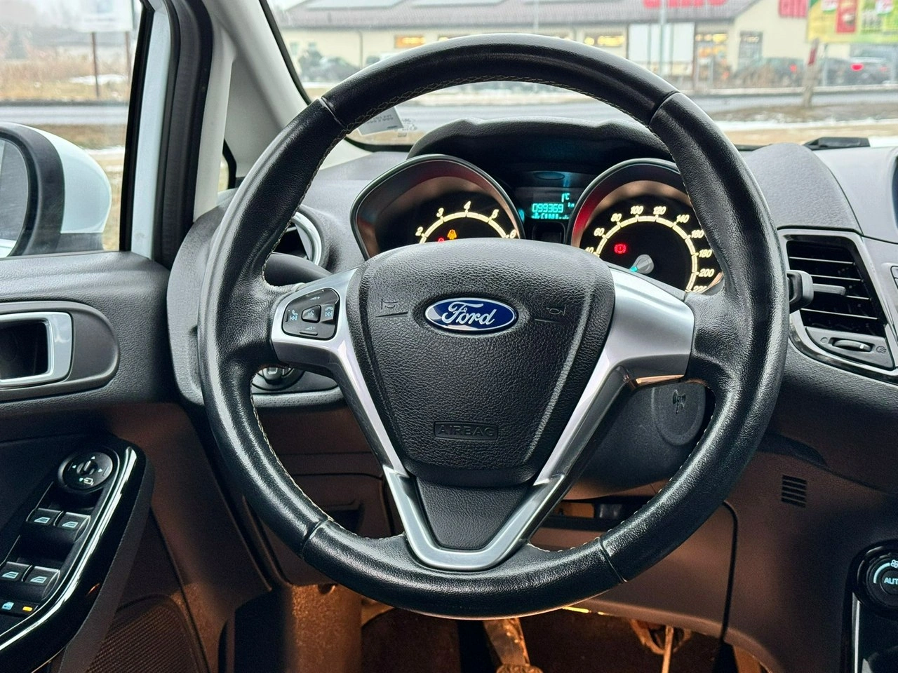 Ford Fiesta - Zdjęcie 21