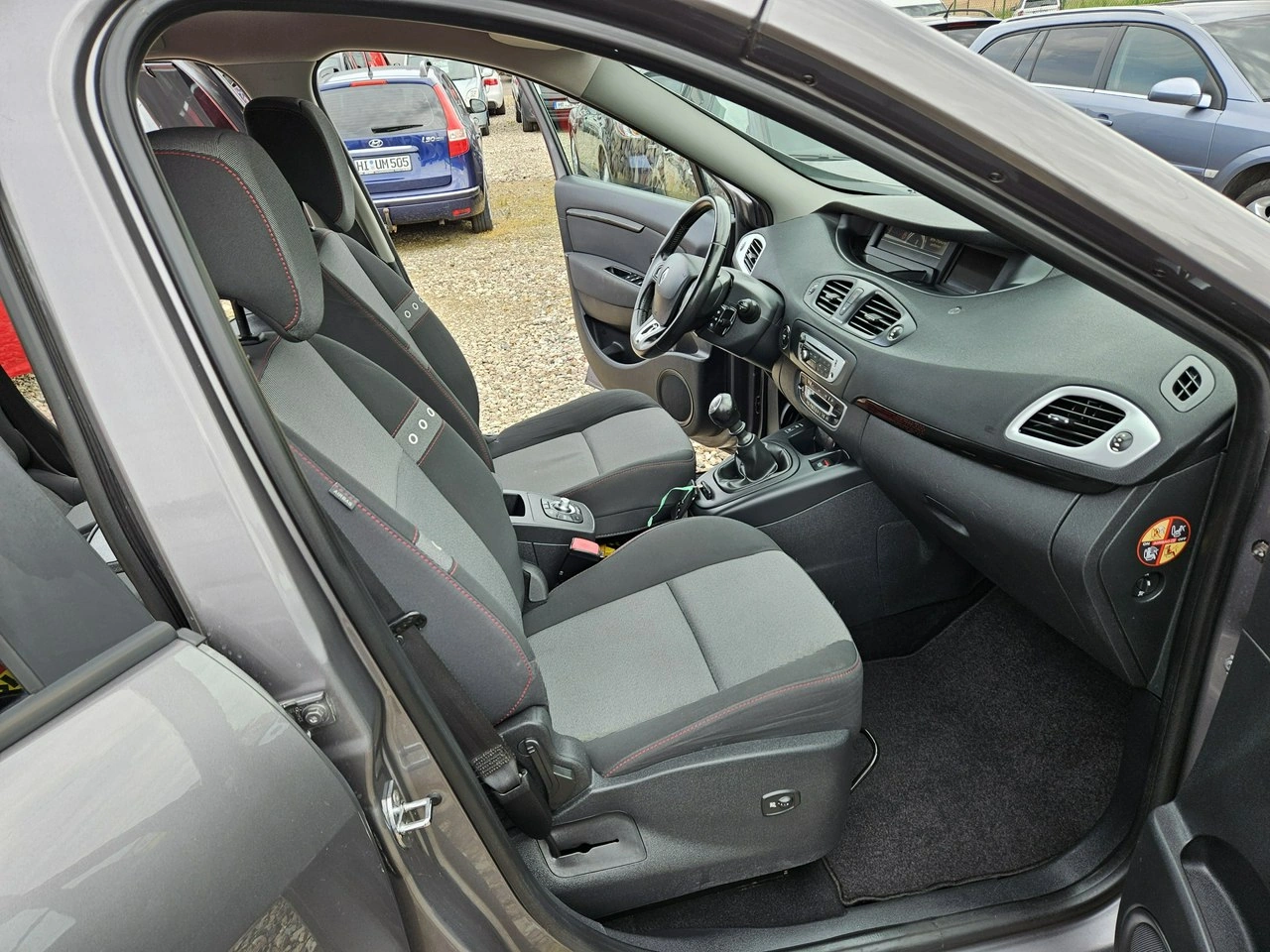 Renault Grand Scenic - Zdjęcie 9