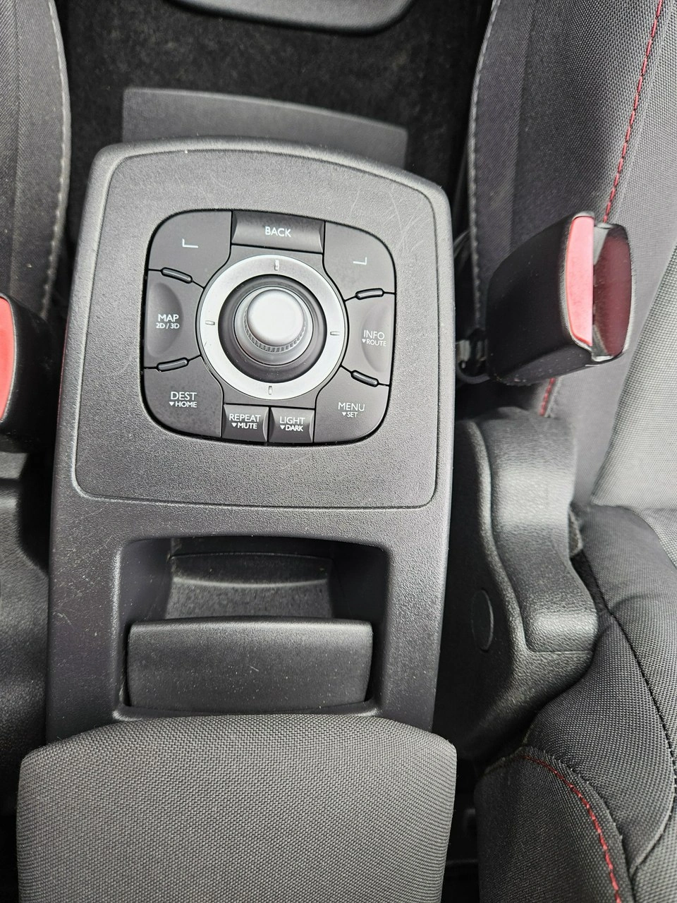 Renault Grand Scenic - Zdjęcie 17