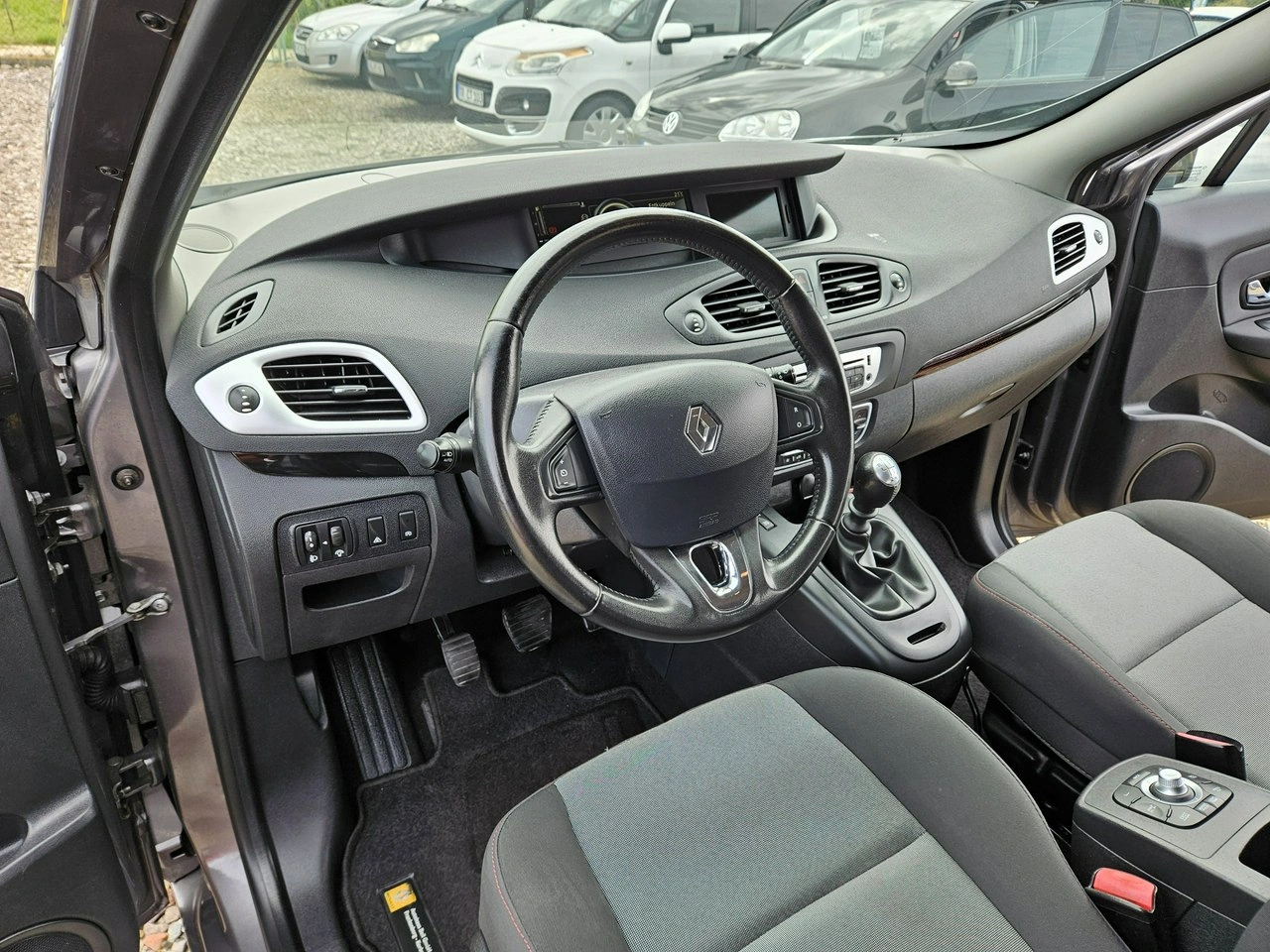 Renault Grand Scenic - Zdjęcie 7