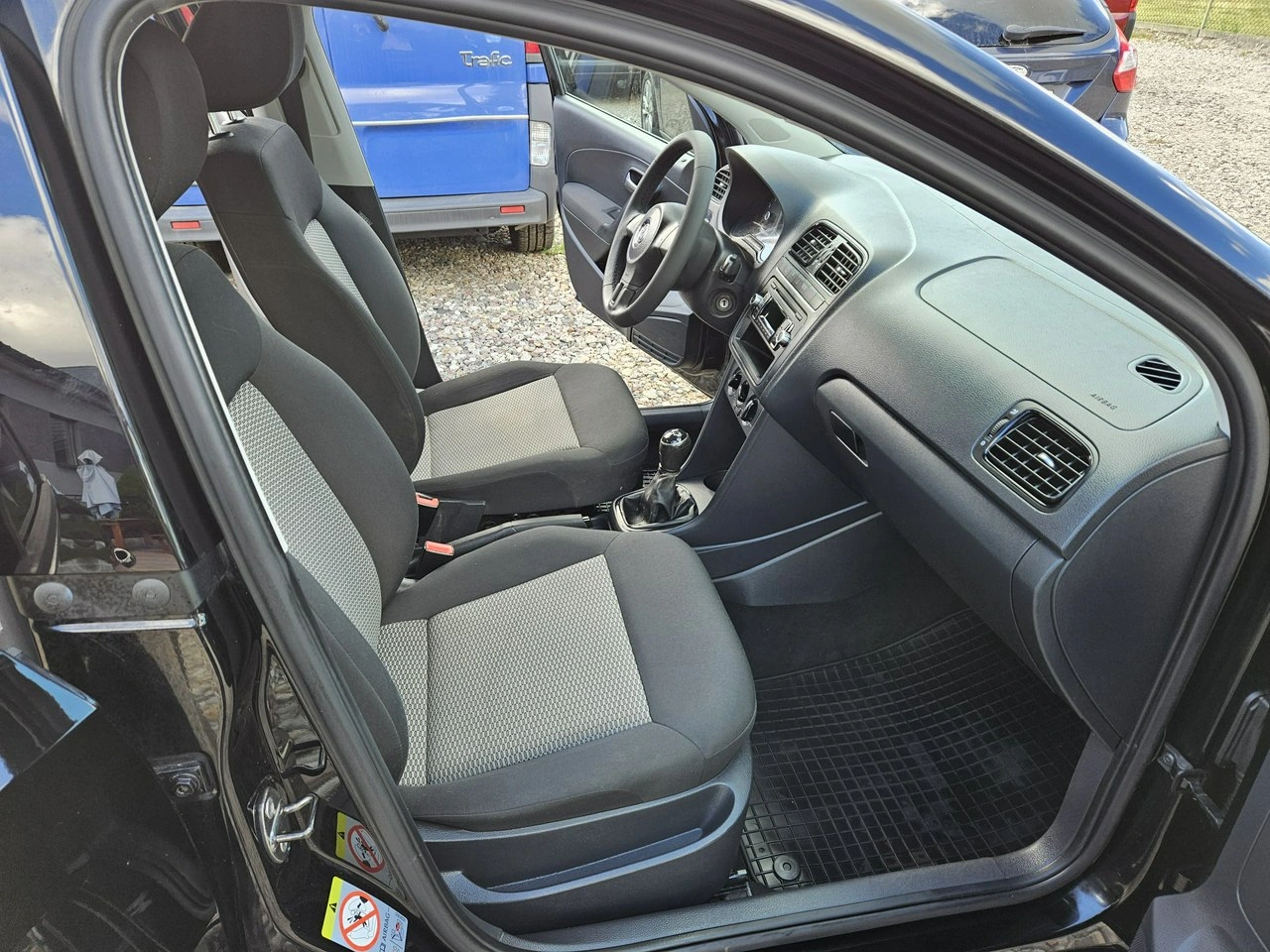 Volkswagen Polo - Zdjęcie 9