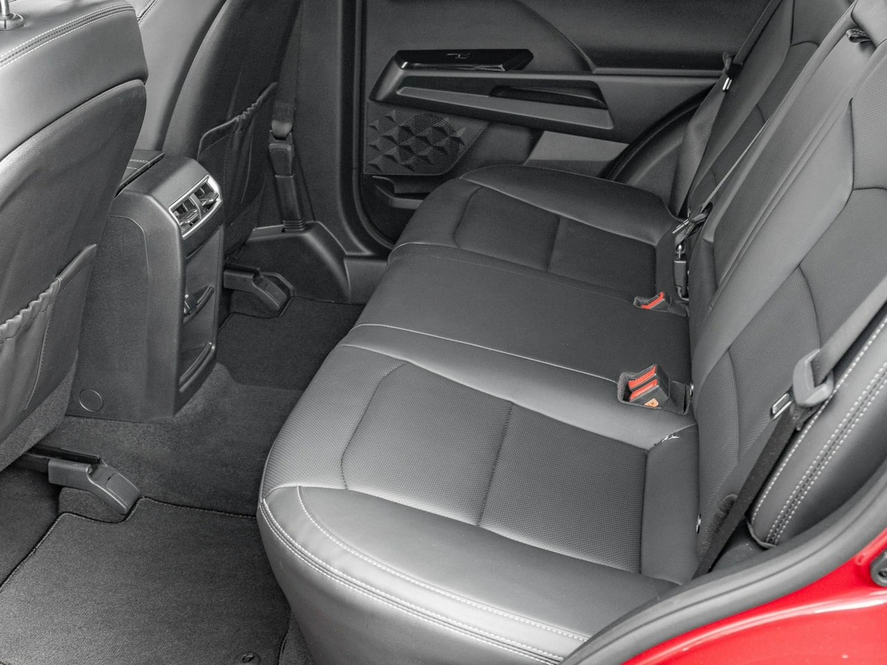 SsangYong/KGM Torres - Zdjęcie 12