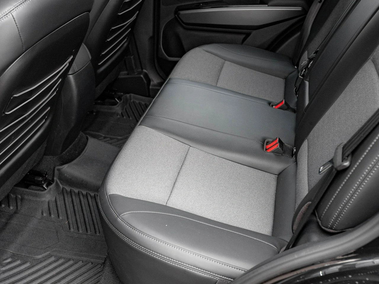 SsangYong/KGM Tivoli - Zdjęcie 24