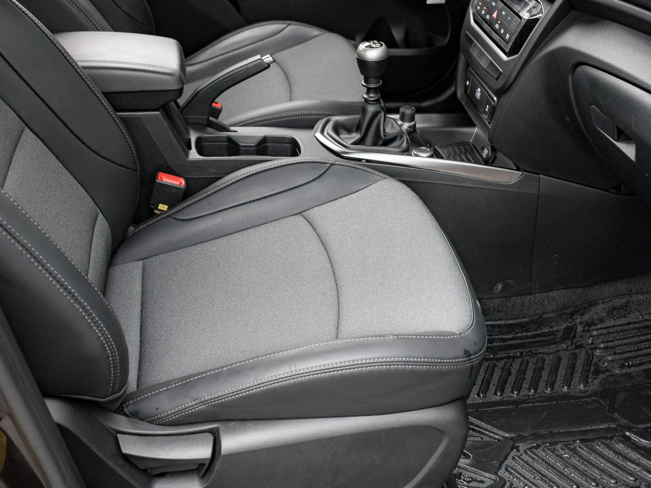 SsangYong/KGM Tivoli - Zdjęcie 28