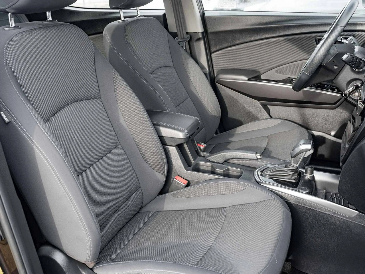 SsangYong/KGM Tivoli - Zdjęcie 27