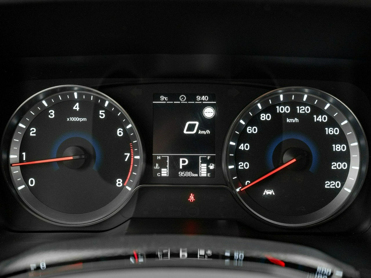 SsangYong/KGM Tivoli - Zdjęcie 12