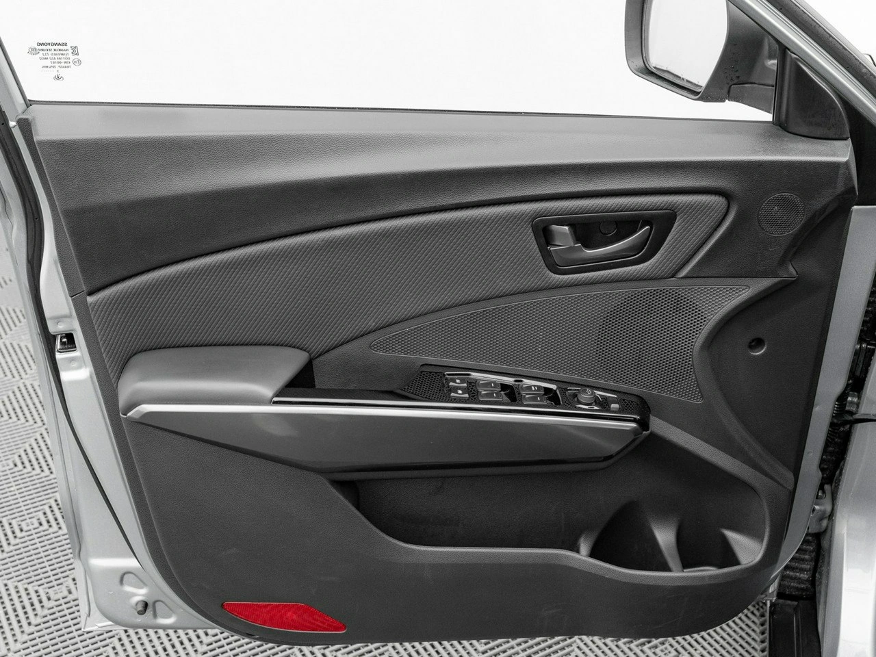 SsangYong/KGM Tivoli - Zdjęcie 8