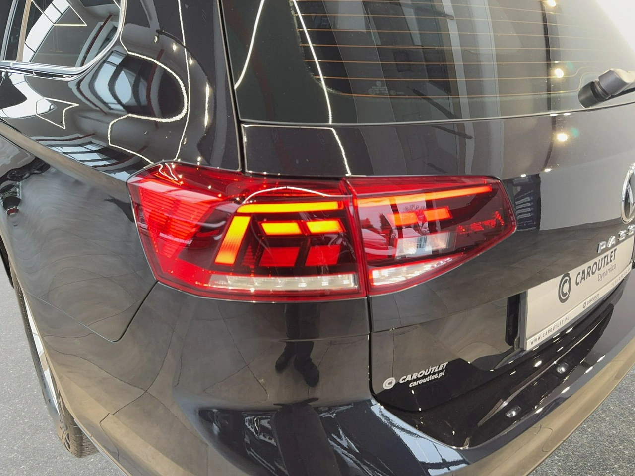 Volkswagen Passat Variant - Zdjęcie 10