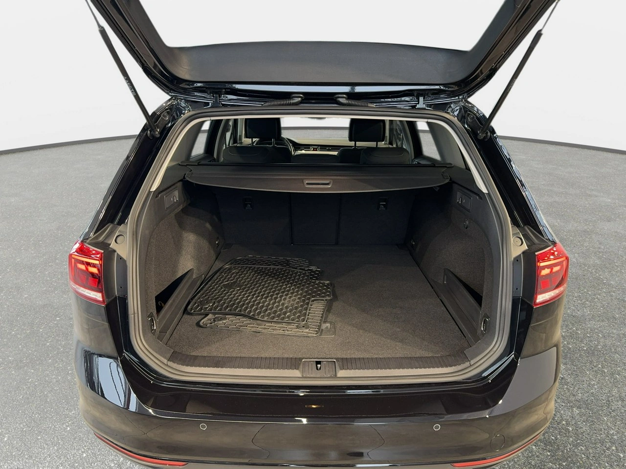 Volkswagen Passat Variant - Zdjęcie 13