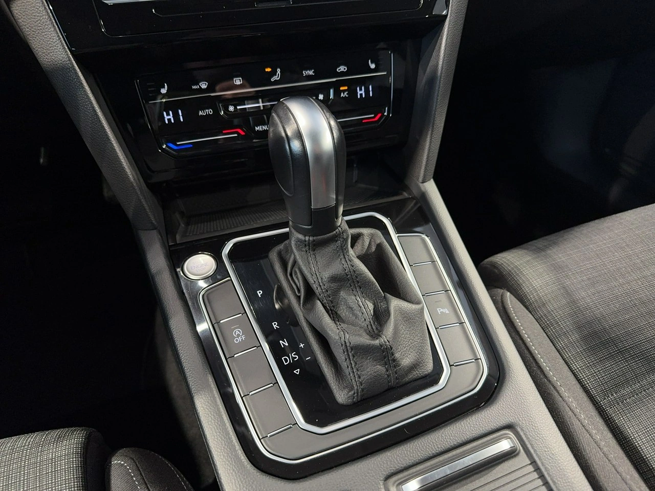 Volkswagen Passat Variant - Zdjęcie 21