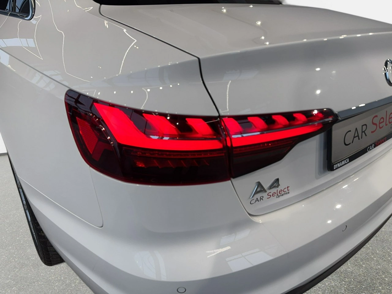 Audi A4 - Zdjęcie 10