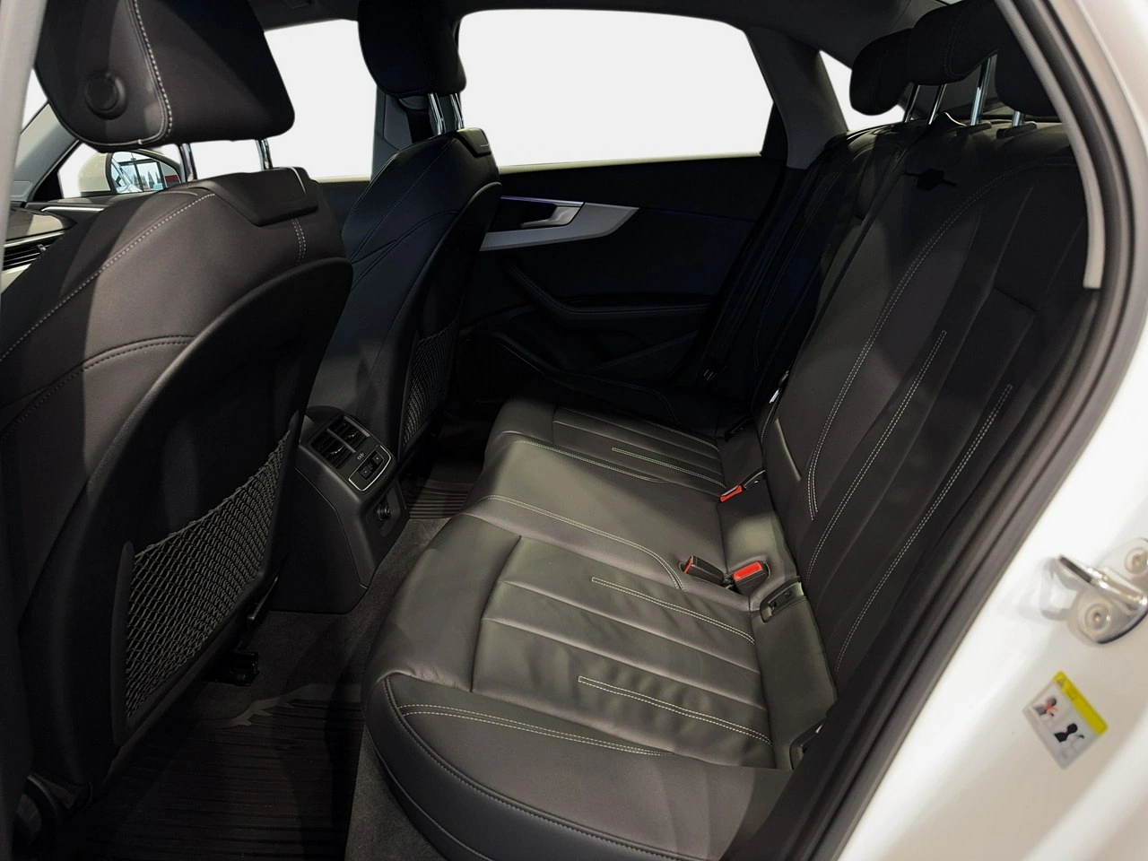 Audi A4 - Zdjęcie 12