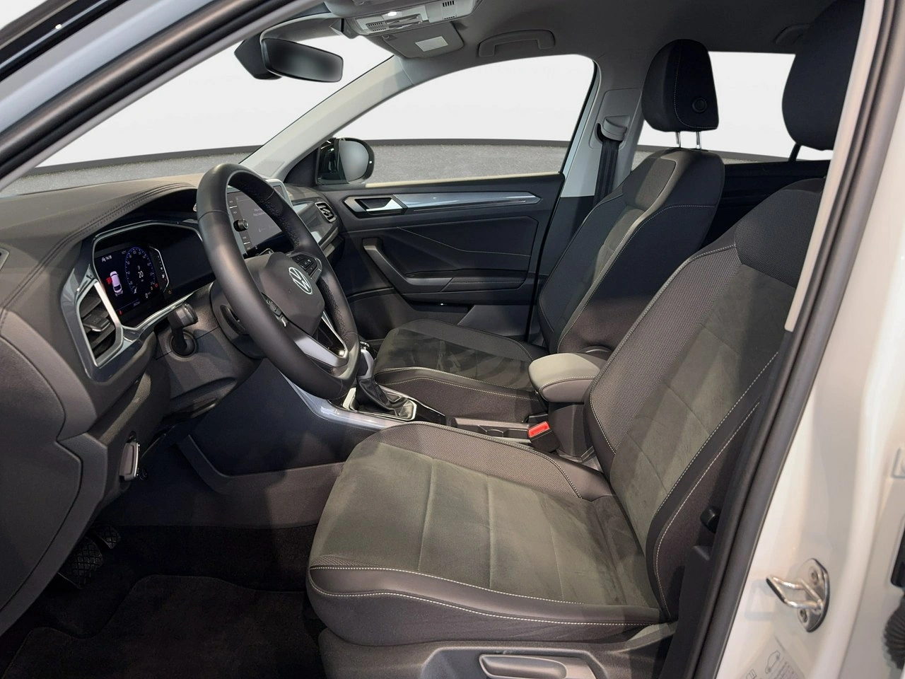 Volkswagen T-Roc - Zdjęcie 14