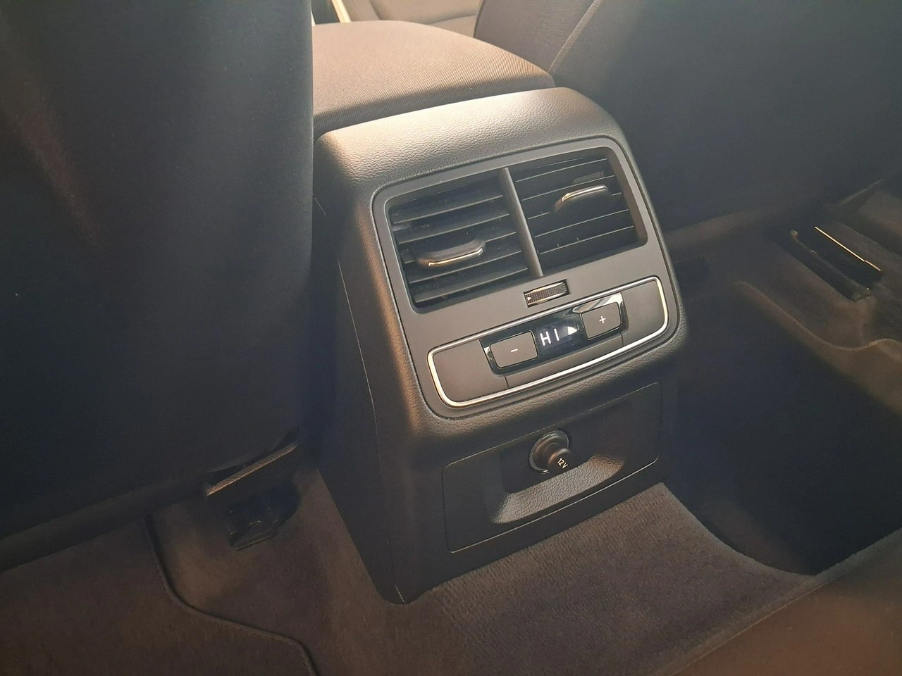 Audi A4 - Zdjęcie 13