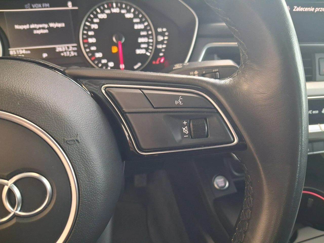 Audi A4 - Zdjęcie 18