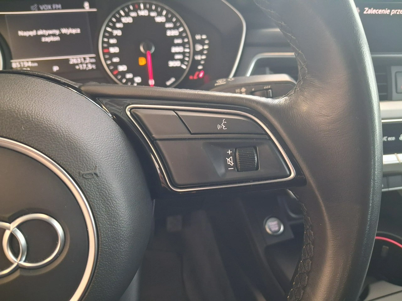 Audi A4 - Zdjęcie 18