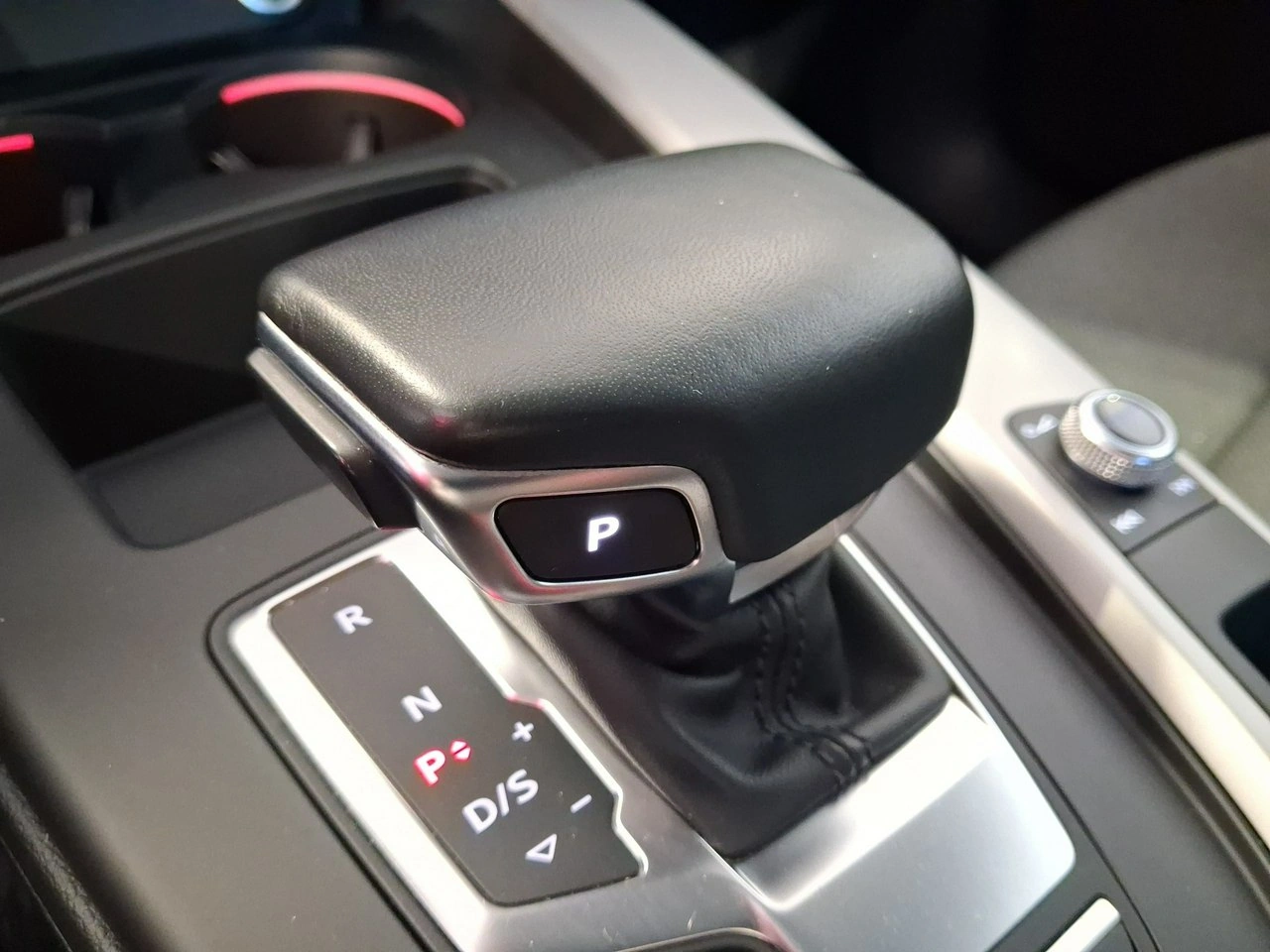 Audi A4 - Zdjęcie 24