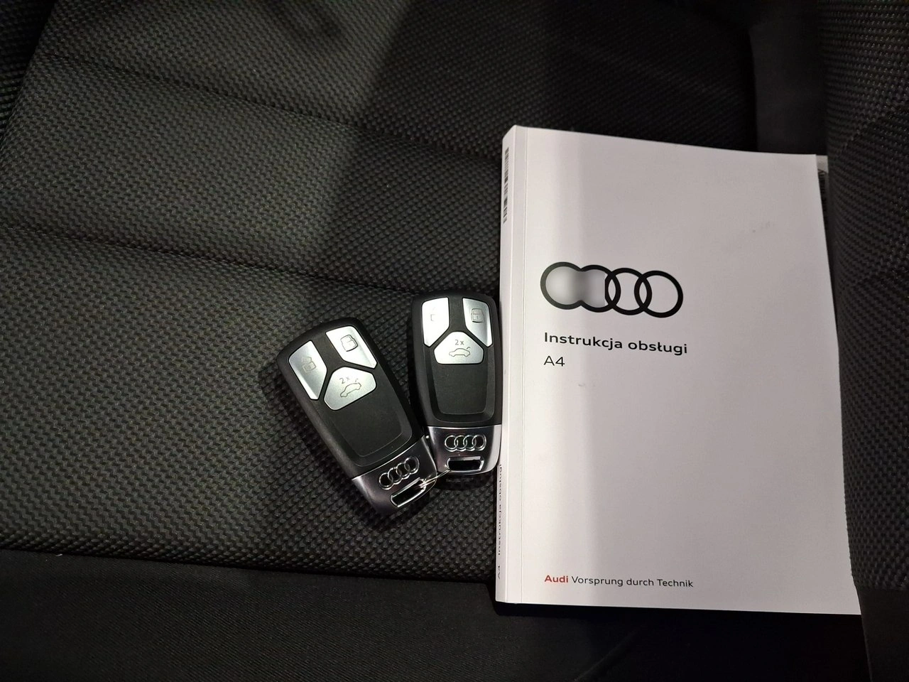 Audi A4 - Zdjęcie 31