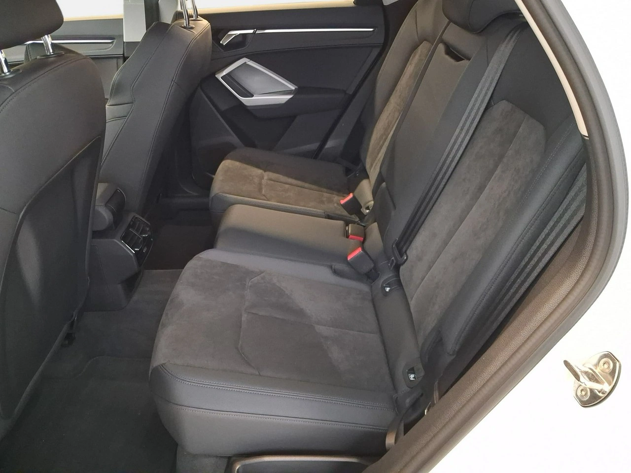 Audi Q3 - Zdjęcie 12