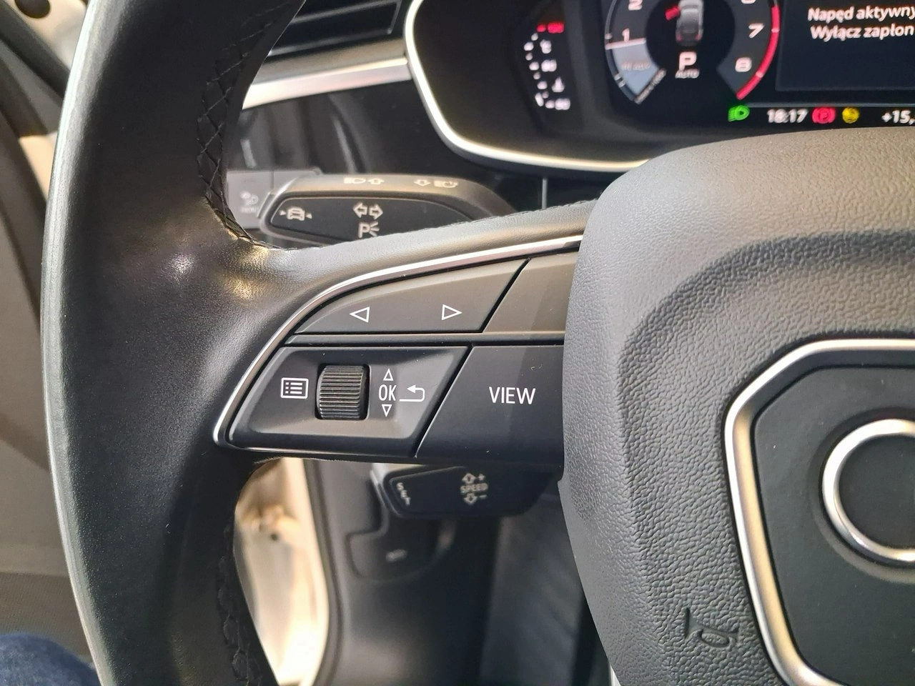 Audi Q3 - Zdjęcie 17