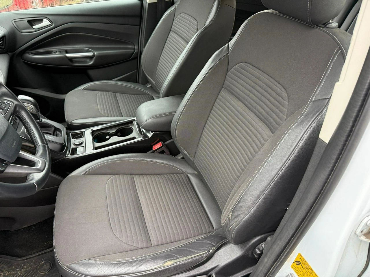 Ford Kuga - Zdjęcie 11
