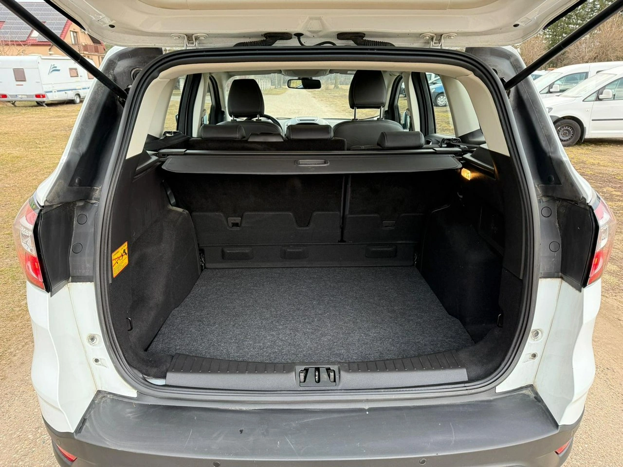 Ford Kuga - Zdjęcie 24