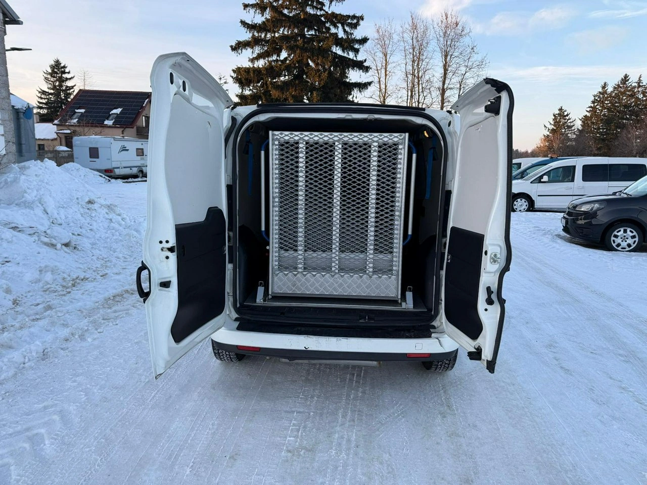 Fiat Doblo - Zdjęcie 23