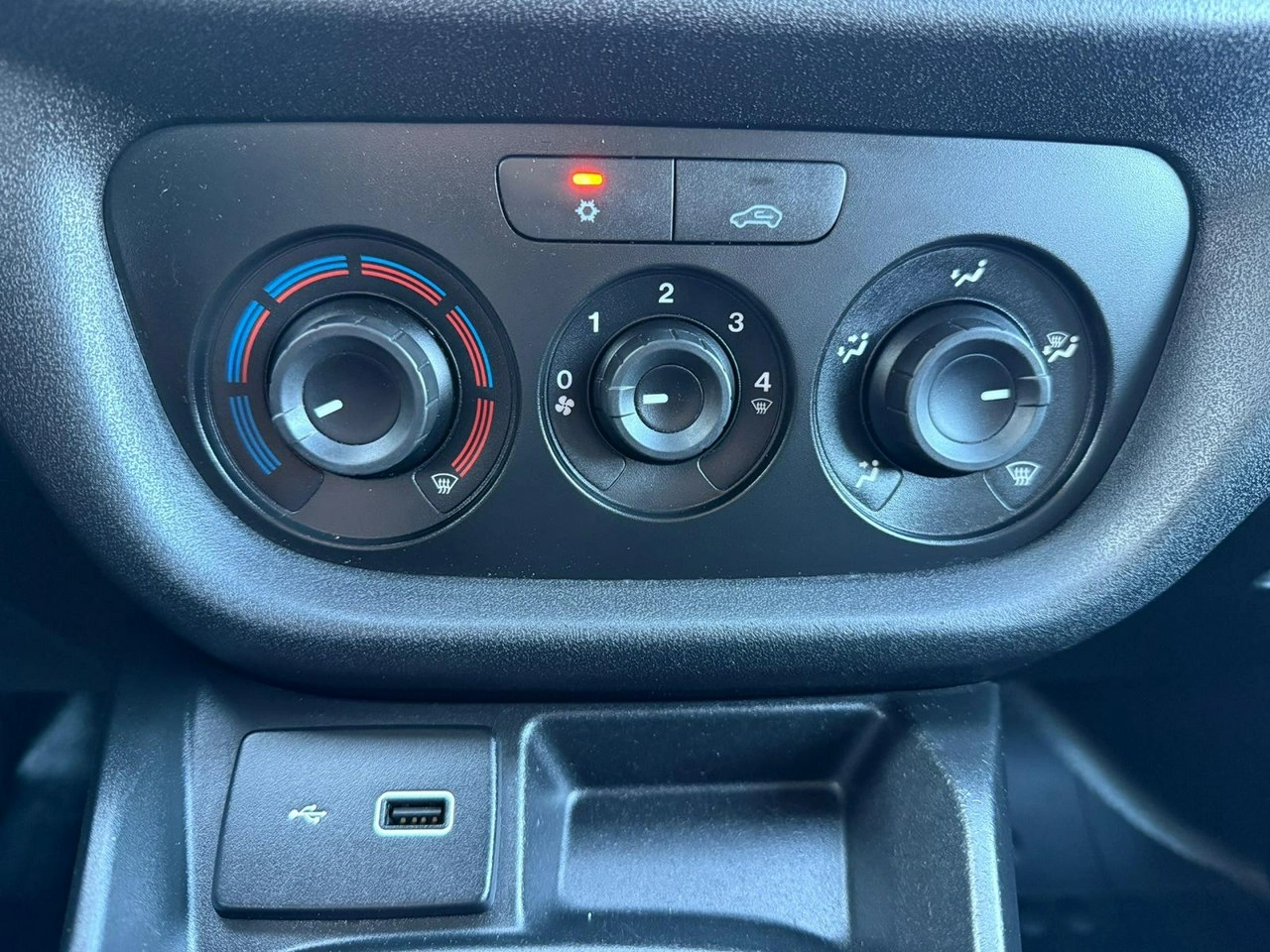 Fiat Doblo - Zdjęcie 34