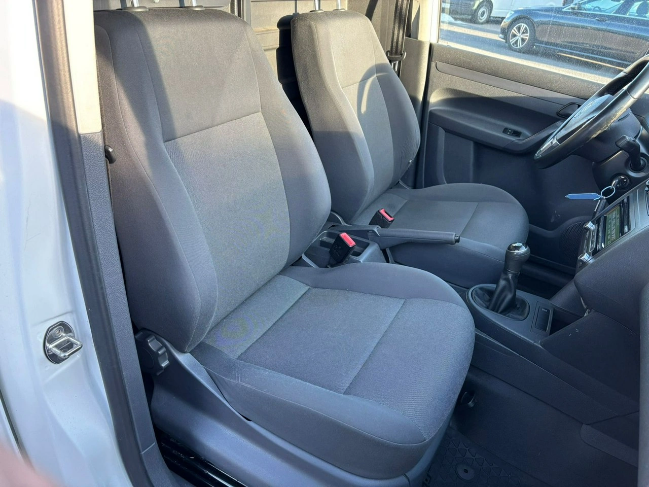 Volkswagen Caddy - Zdjęcie 9