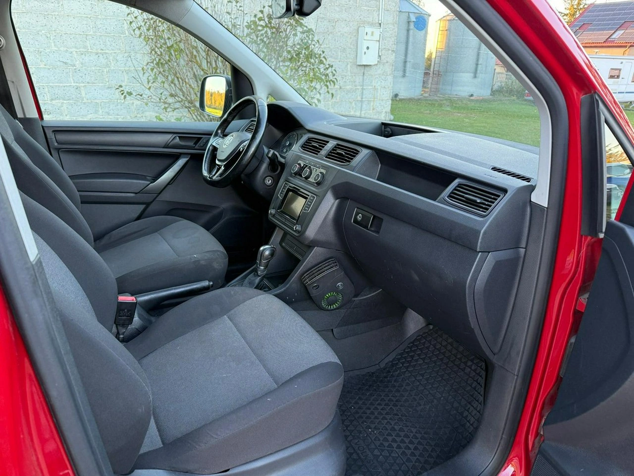 Volkswagen Caddy - Zdjęcie 8