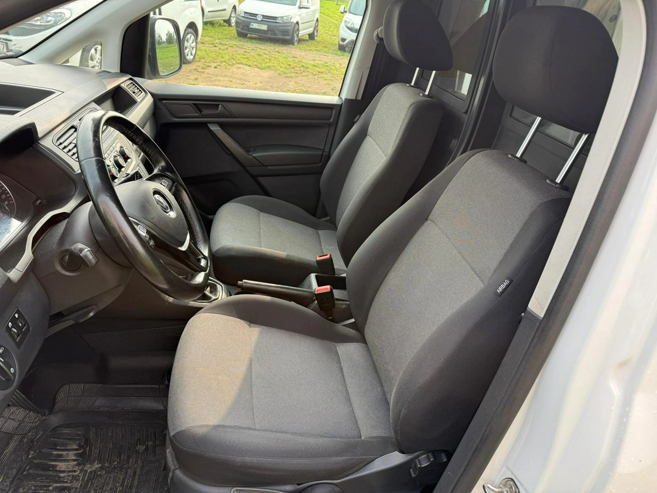 Volkswagen Caddy - Zdjęcie 9