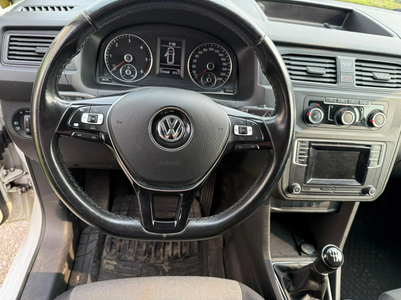 Volkswagen Caddy - Zdjęcie 21