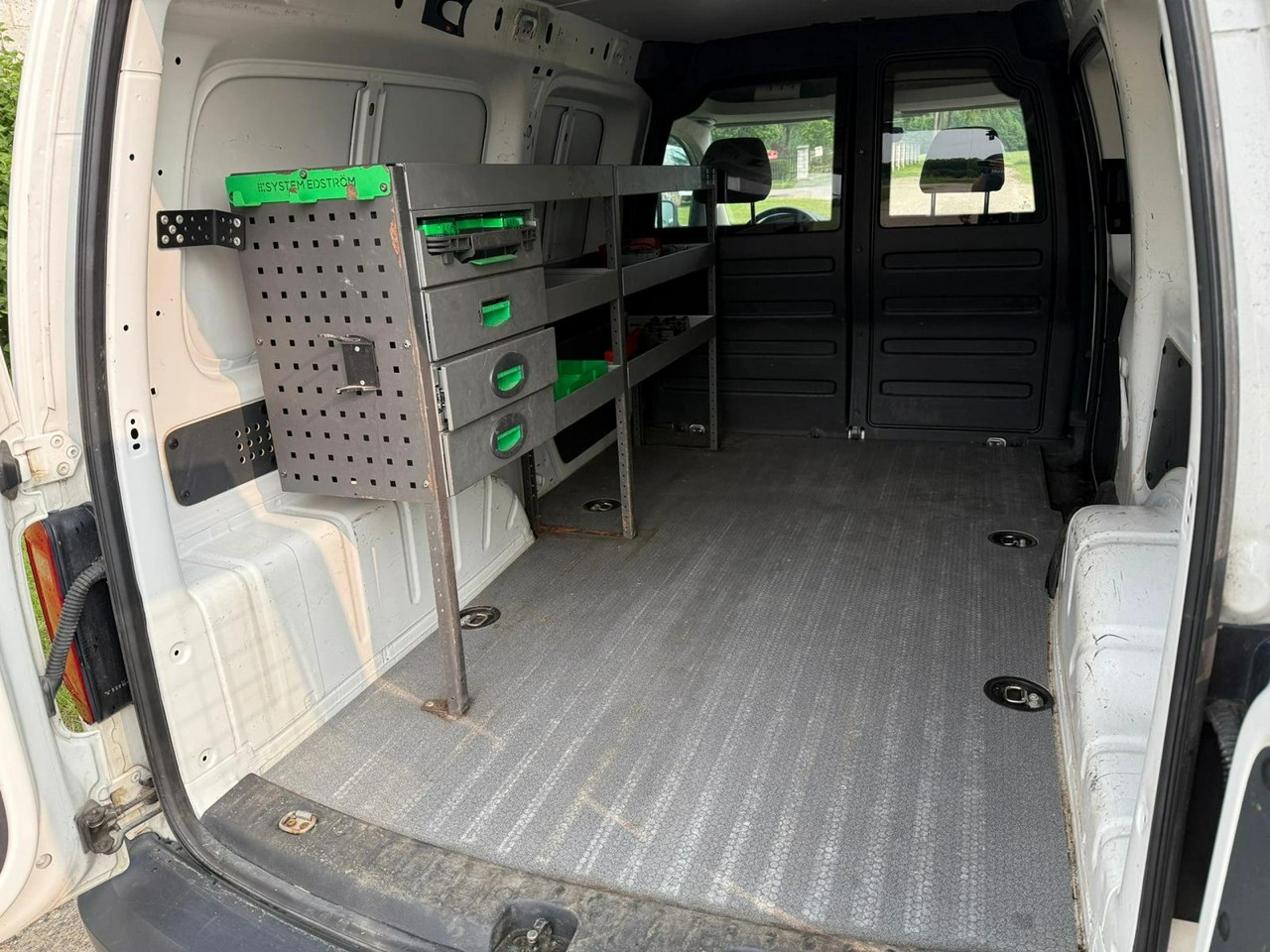 Volkswagen Caddy - Zdjęcie 22