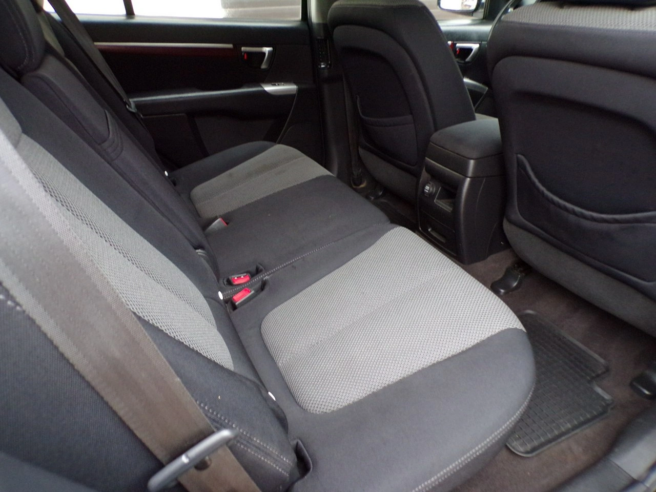 Hyundai Santa Fe - Zdjęcie 17