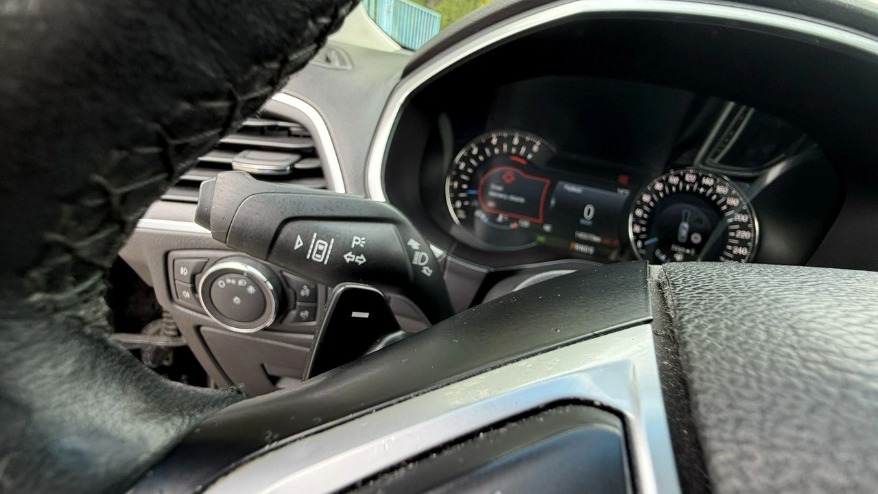 Ford Edge - Zdjęcie 32