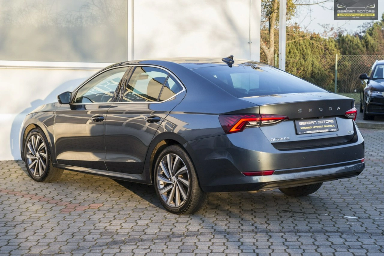 Skoda Octavia - Zdjęcie 17