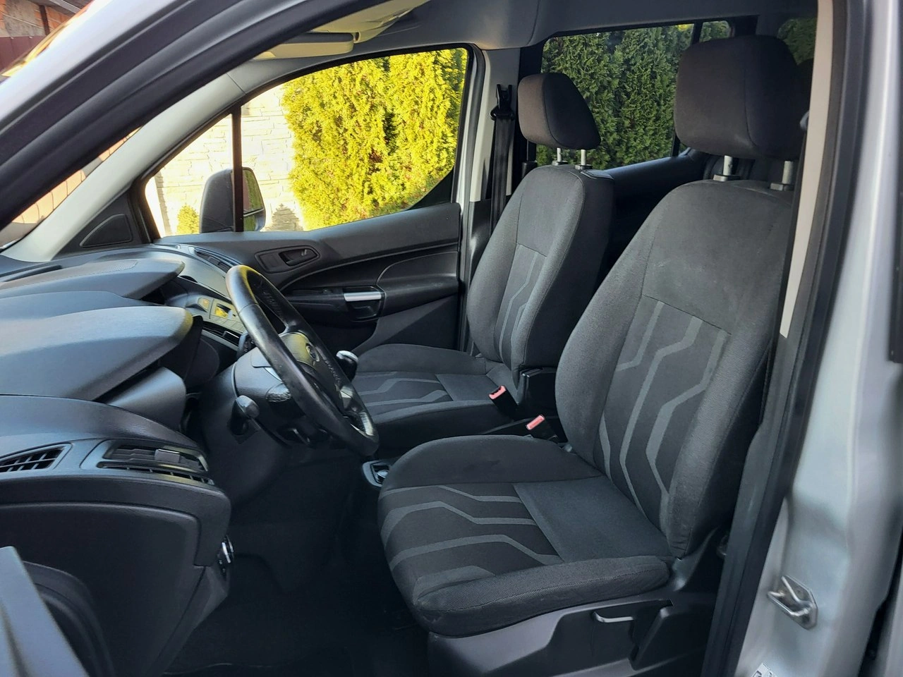 Ford Tourneo Connect - Zdjęcie 8