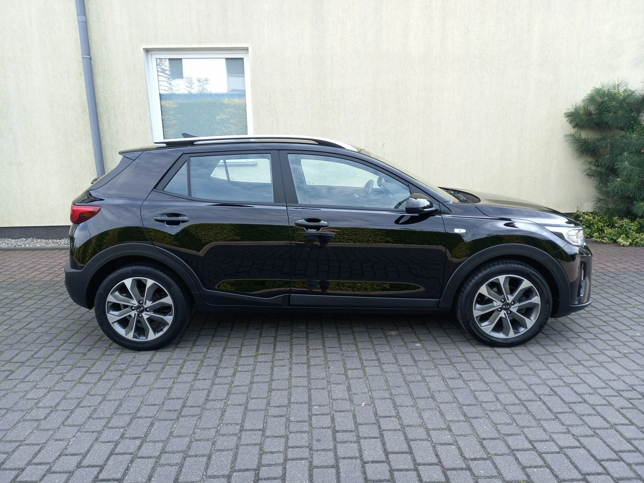 Kia Stonic - Zdjęcie 14