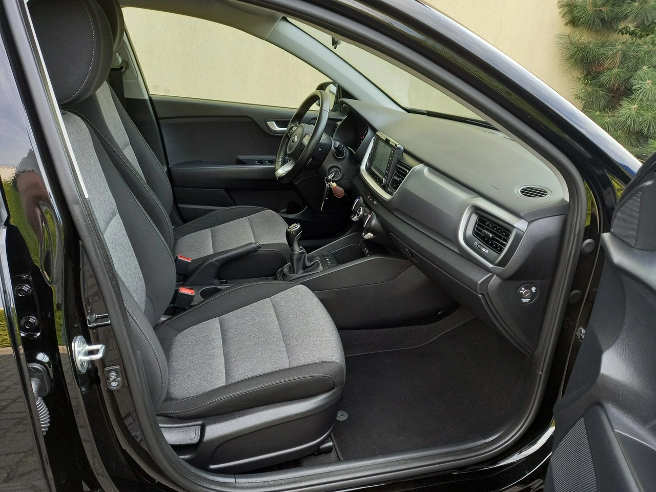 Kia Stonic - Zdjęcie 18