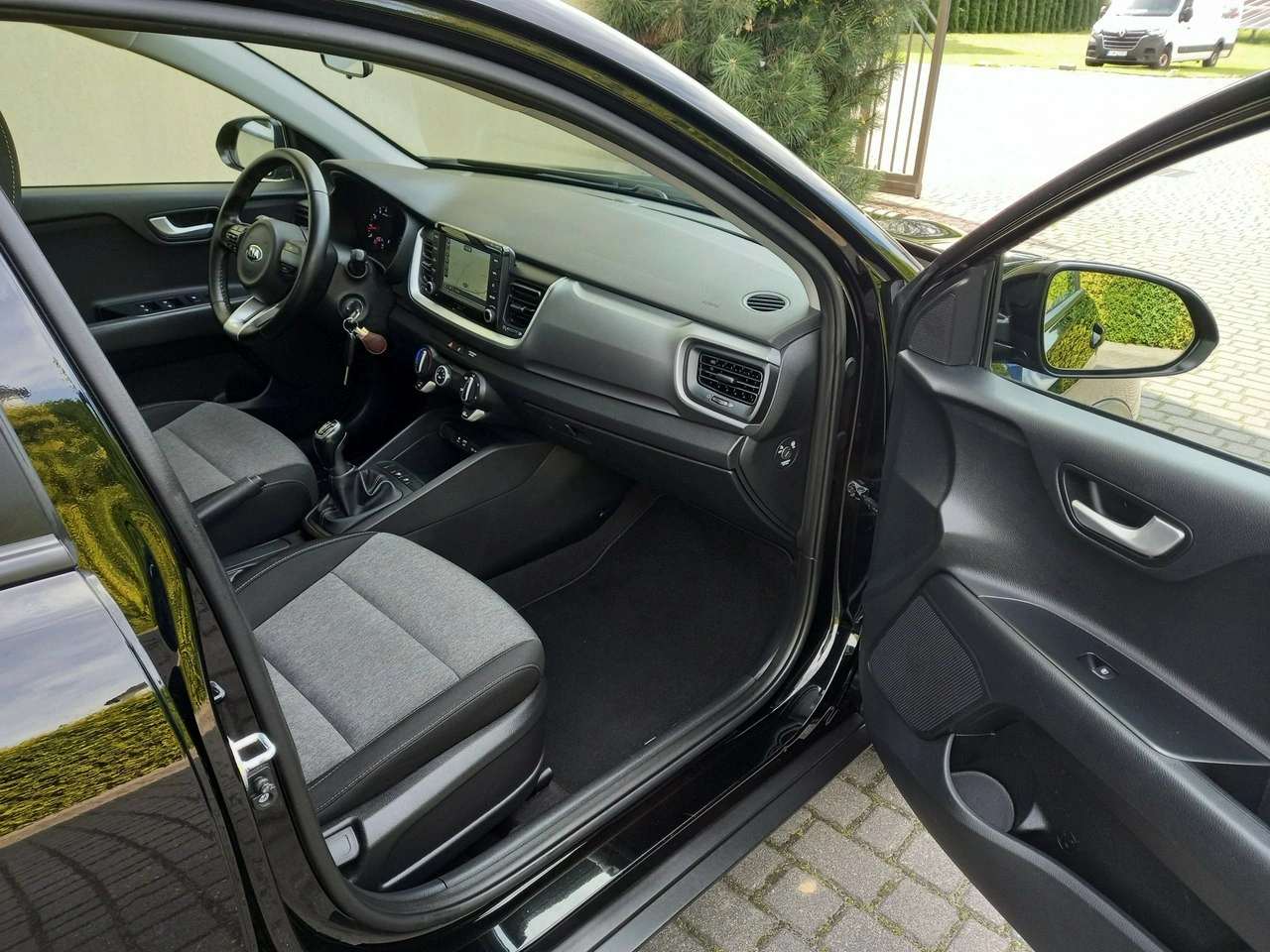 Kia Stonic - Zdjęcie 19