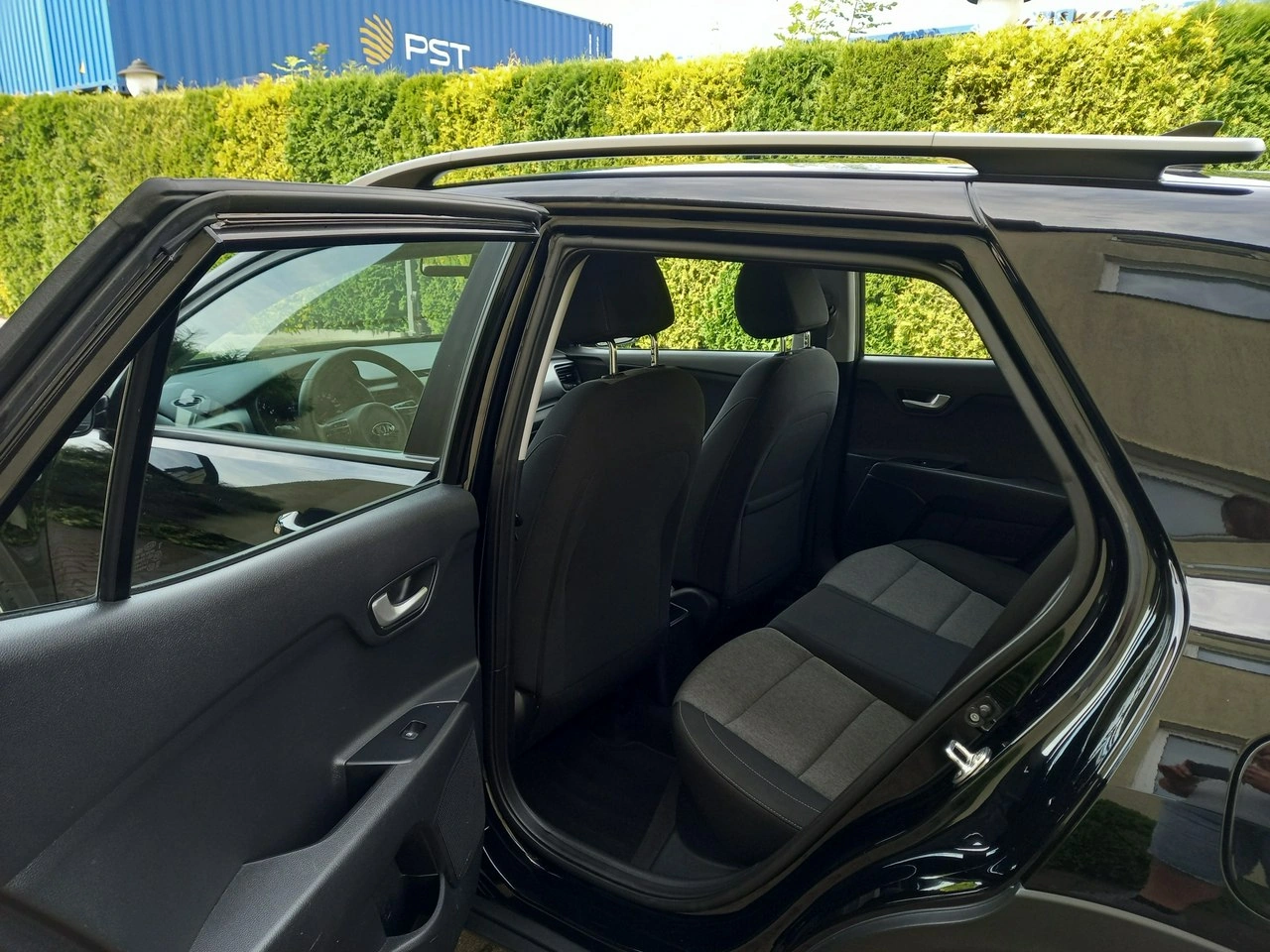 Kia Stonic - Zdjęcie 24