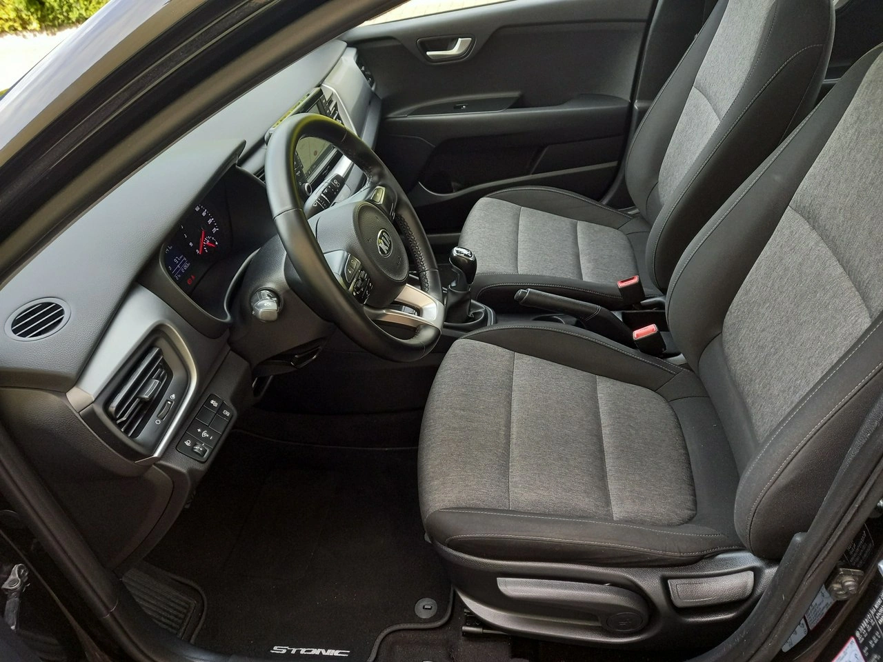 Kia Stonic - Zdjęcie 27