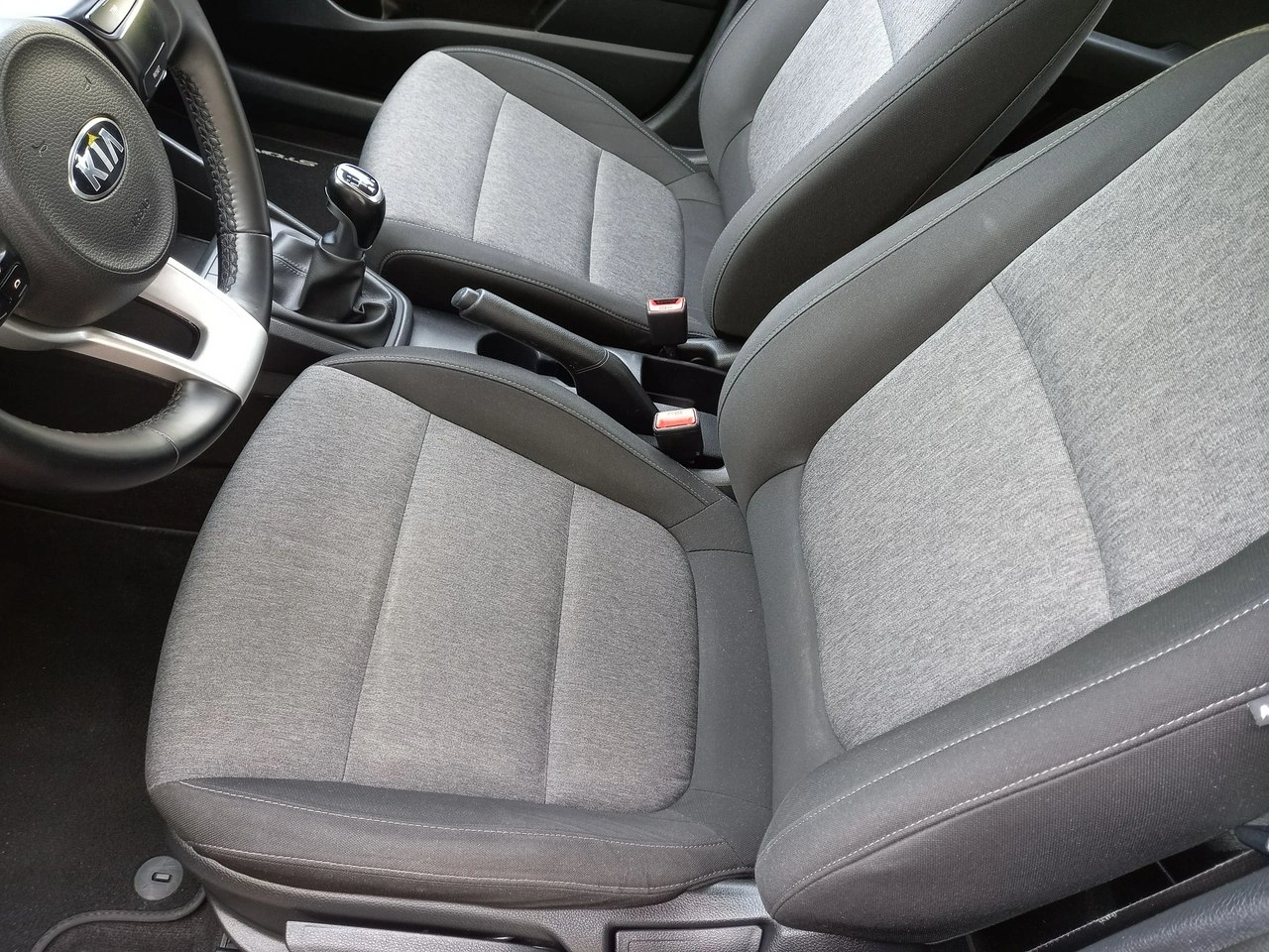 Kia Stonic - Zdjęcie 28