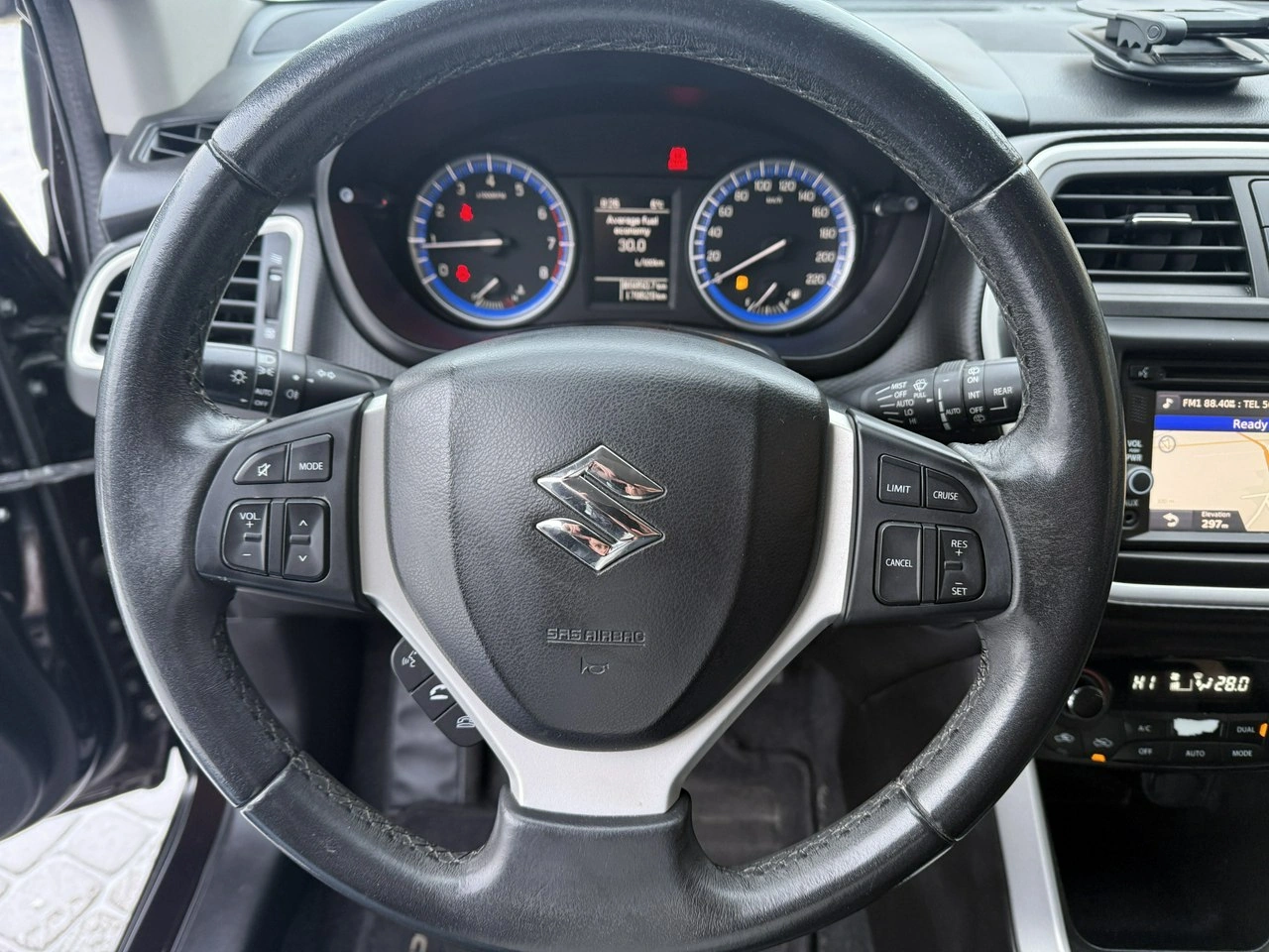 Suzuki SX4 S-Cross - Zdjęcie 15