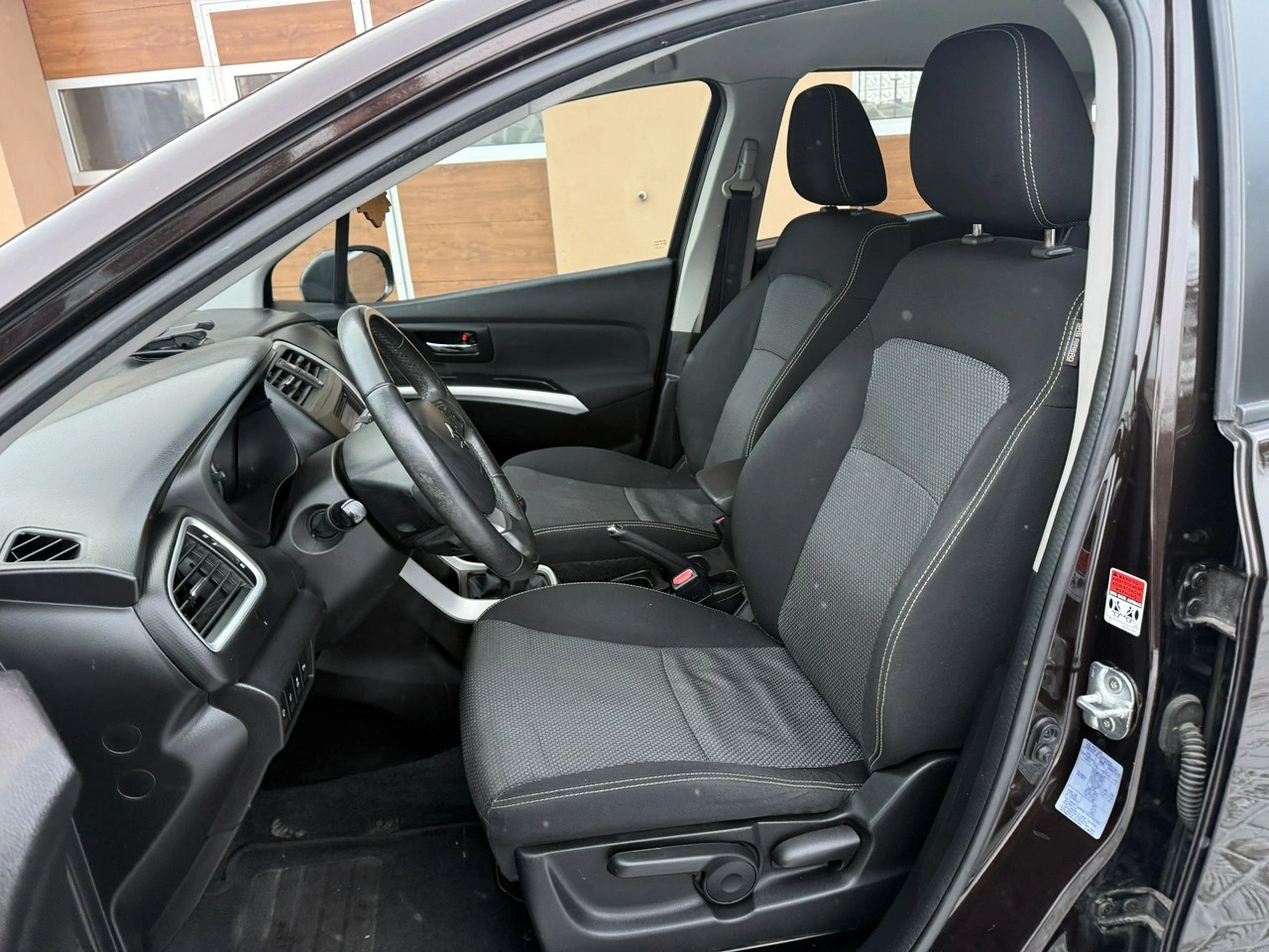 Suzuki SX4 S-Cross - Zdjęcie 19