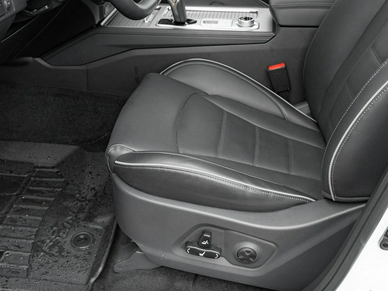 SsangYong/KGM Rexton - Zdjęcie 14