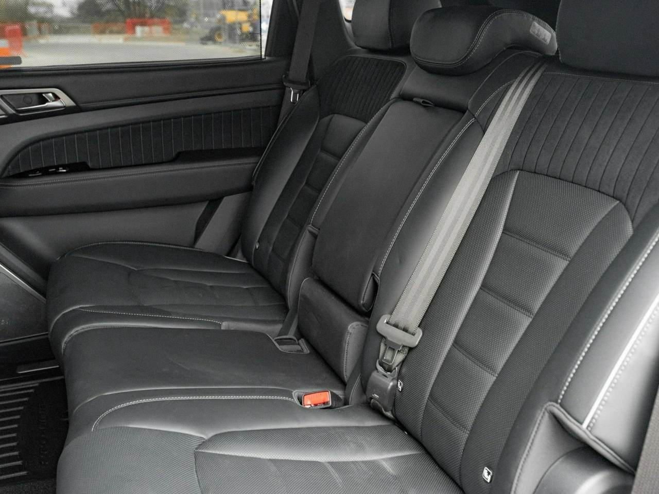 SsangYong/KGM Rexton - Zdjęcie 27