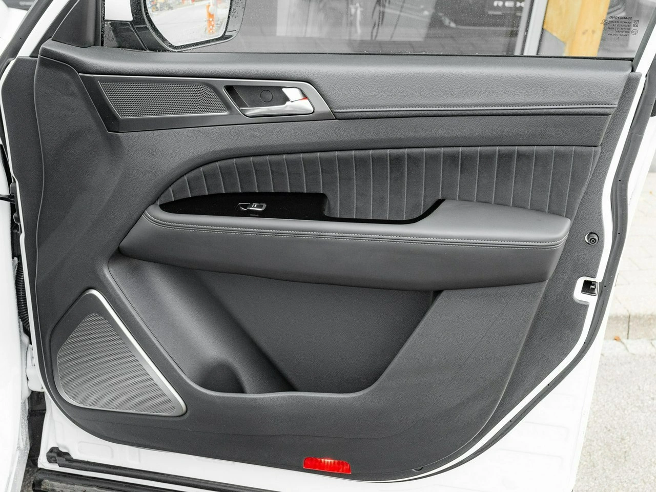 SsangYong/KGM Rexton - Zdjęcie 30